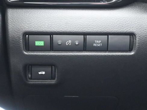 Used 2021 Nissan Sentra SR FWD image 25