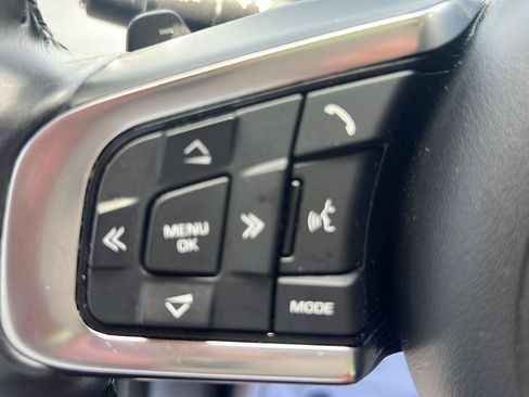 Used 2018 Jaguar F-PACE Portfolio AWD/4WD image 13