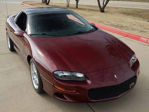 Used 2000 Chevrolet Camaro Z28 w/ Preferred Equipment Group 2 image 20