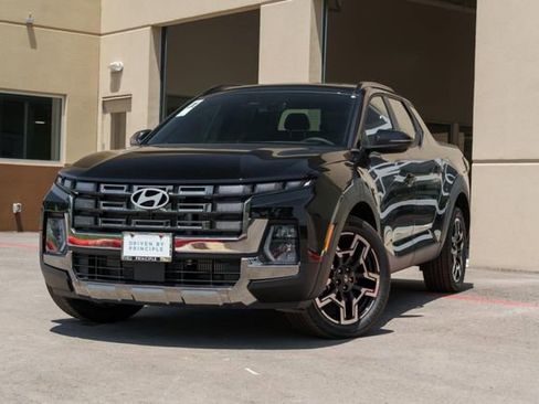 New 2025 Hyundai Santa Cruz Limited AWD/4WD image 2