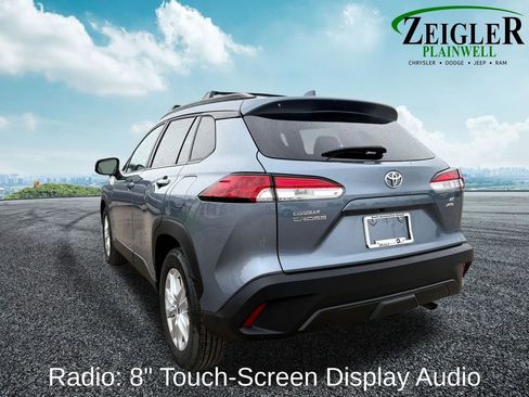 Used 2024 Toyota Corolla Cross LE w/ Moonroof Package AWD/4WD image 4