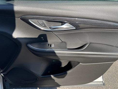 Used 2023 Buick Envision Essence AWD/4WD image 29