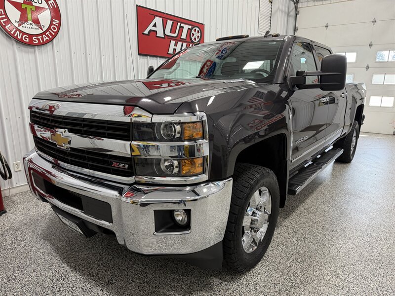 Used 2015 Chevrolet Silverado 2500 LTZ w/ Duramax Plus Package AWD/4WD image 2