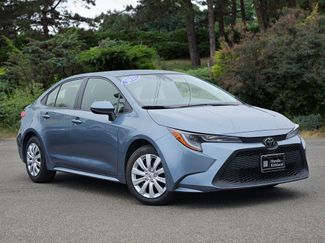 Used 2022 Toyota Corolla LE image 1