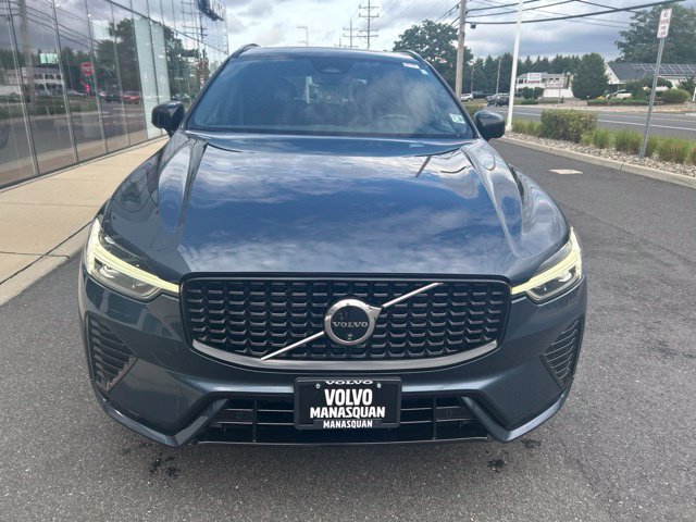 Certified 2025 Volvo XC60 B5 Plus w/ Climate Package AWD/4WD image 7