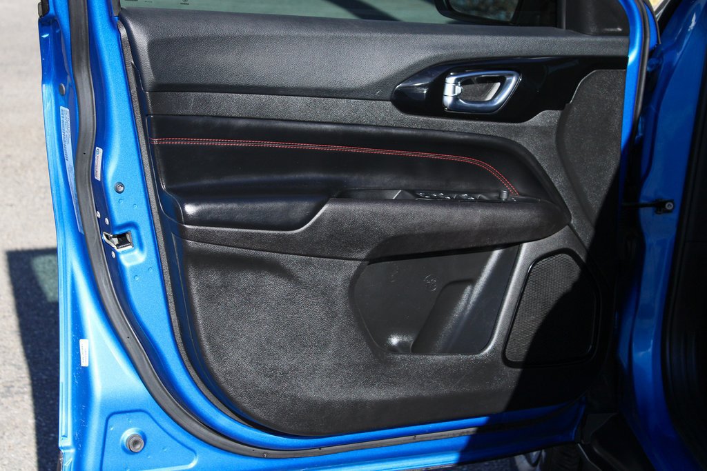 Used 2022 Jeep Compass Trailhawk w/ Trailhawk Convenience Group AWD/4WD image 13