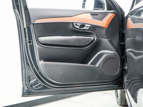 Used 2021 Volvo XC90 T8 Inscription Expression w/ Climate Package image 41