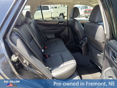Used 2016 Subaru Outback 2.5i Limited AWD/4WD image 18