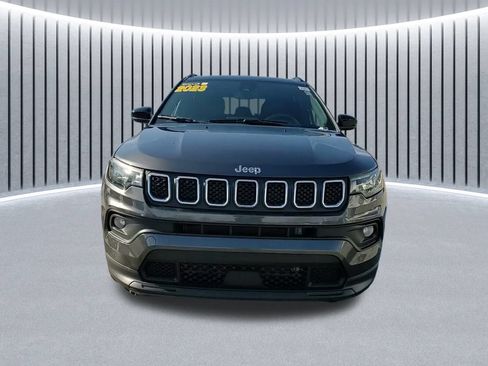 Used 2023 Jeep Compass Latitude AWD/4WD image 21
