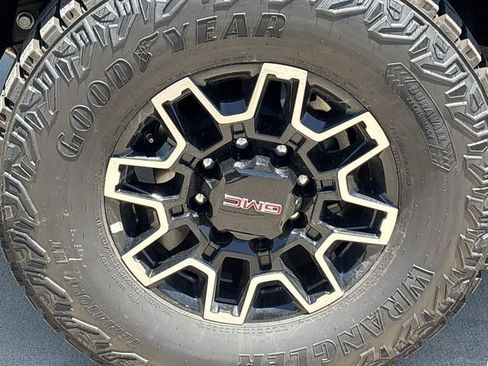 New 2026 GMC Sierra 2500 AT4X AWD/4WD image 10