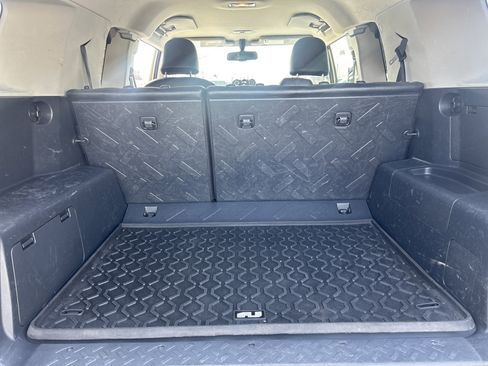 Used 2012 Toyota FJ Cruiser 4WD w/ Convenience Pkg image 29