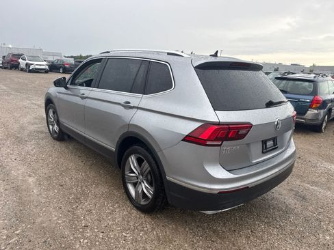 Used 2021 Volkswagen Tiguan SEL AWD/4WD image 2