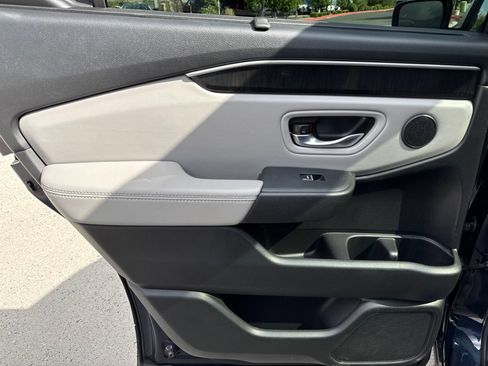 Certified 2025 Honda Pilot Elite image 15