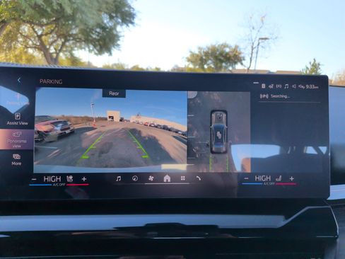 New 2026 BMW 530i w/ Premium Package image 16