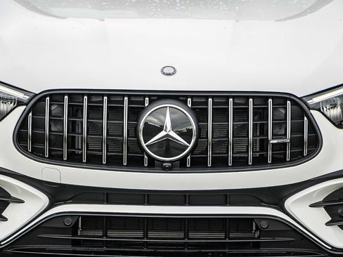 New 2026 Mercedes-Benz GLC 43 AMG 4MATIC image 7