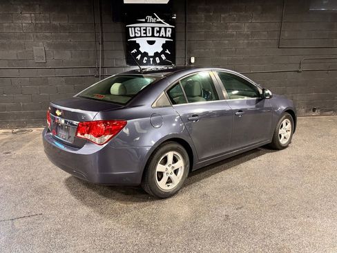 Used 2014 Chevrolet Cruze LT w/ Technology Package FWD image 6