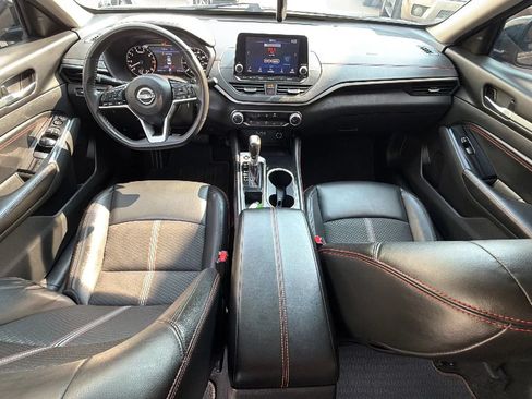 Used 2023 Nissan Altima 2.5 SR FWD image 29