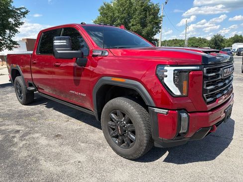 Used 2024 GMC Sierra 2500 AT4 w/ AT4 Premium Plus Package AWD/4WD image 2