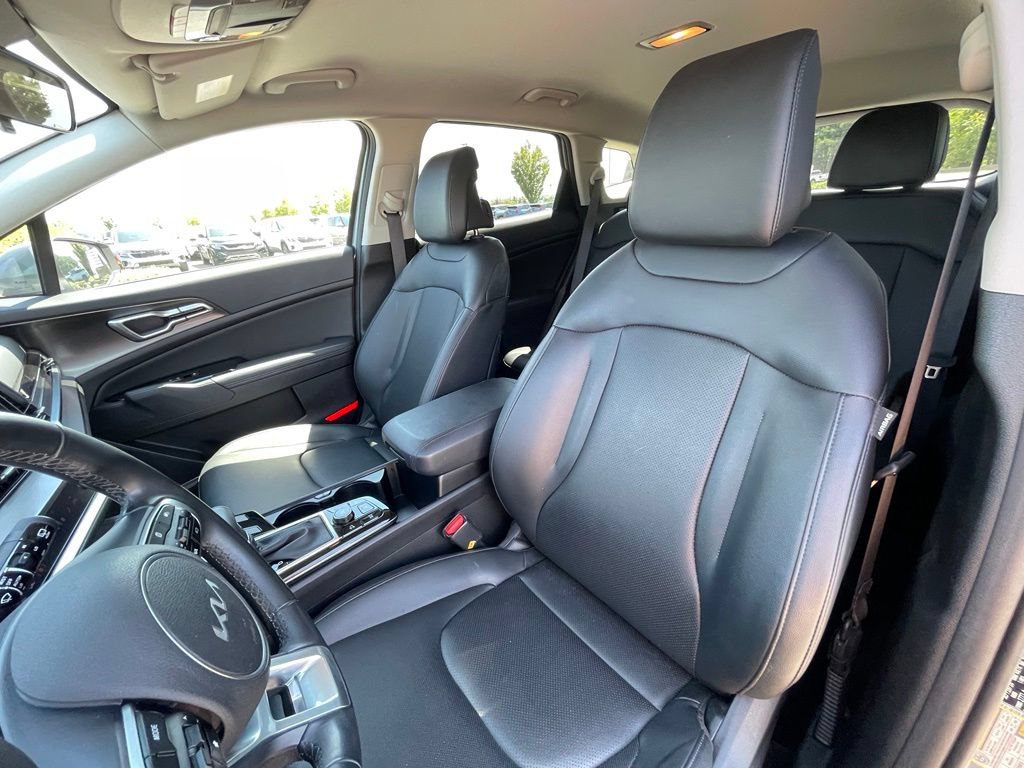 Certified 2025 Kia Sportage EX FWD image 22