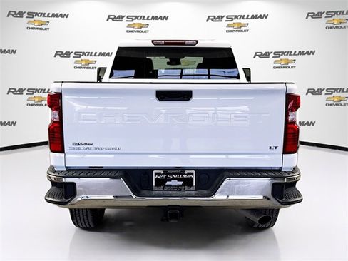 Used 2025 Chevrolet Silverado 2500 LT w/ Convenience Package image 6