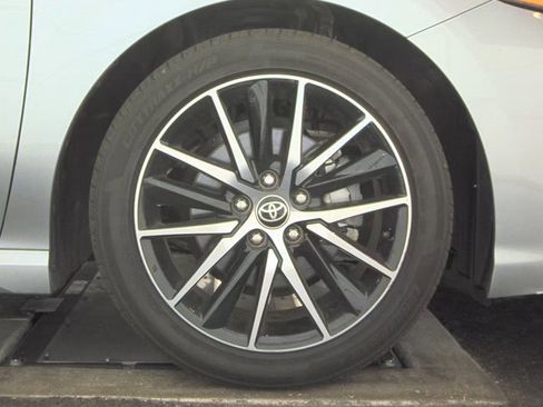 Used 2023 Toyota Camry SE w/ Convenience Package image 11