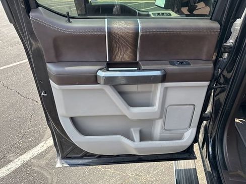 Used 2019 Ford F150 Limited image 38