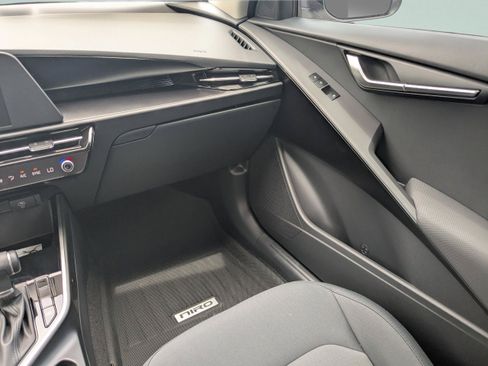 New 2026 Kia Niro LX FWD image 14