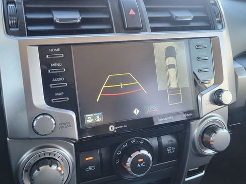 Used 2022 Toyota 4Runner SR5 Premium image 17