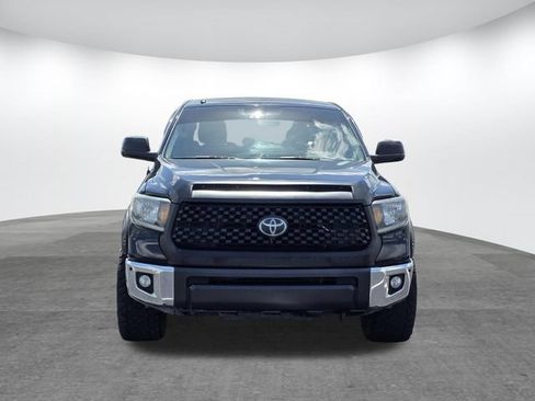 Used 2019 Toyota Tundra SR5 w/ Convenience Package AWD/4WD image 2