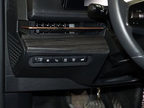 Used 2023 Nissan Ariya EVOLVE+ e-4ORCE image 25