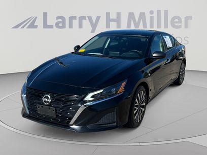 Used 2024 Nissan Altima 2.5 SV