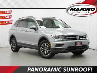 Used 2020 Volkswagen Tiguan SE w/ Panoramic Sunroof Package