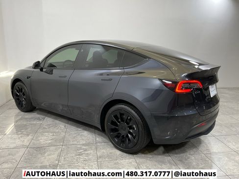 Used 2024 Tesla Model Y Long Range image 4