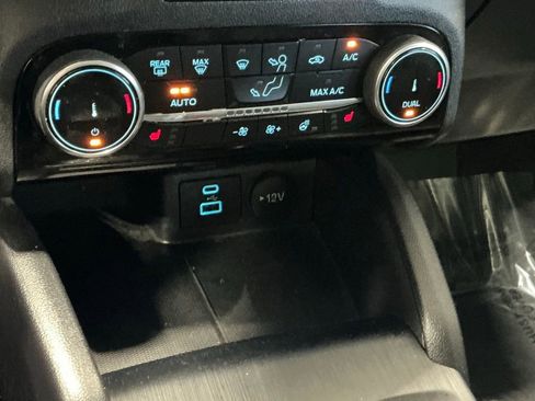 Used 2022 Ford Escape SEL image 8