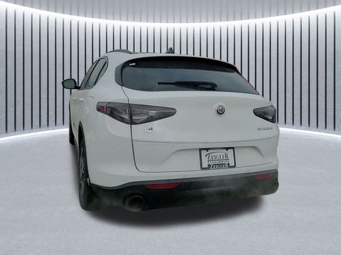 New 2025 Alfa Romeo Stelvio Sprint image 12