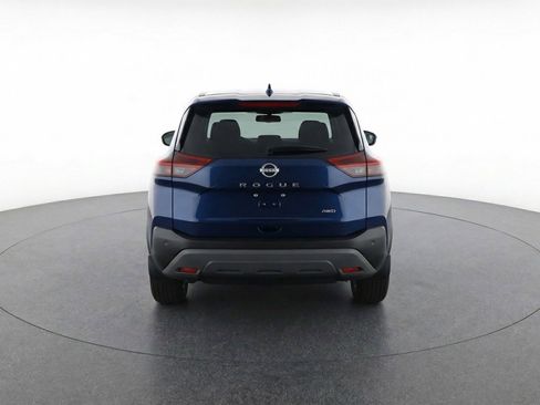 Used 2025 Nissan Rogue SV image 7