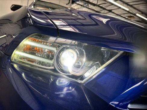 Used 2013 Ford Mustang GT Premium w/ Electronics Pkg RWD image 31