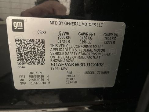Used 2024 Buick Enclave Essence w/ Experience Buick Package AWD/4WD image 27