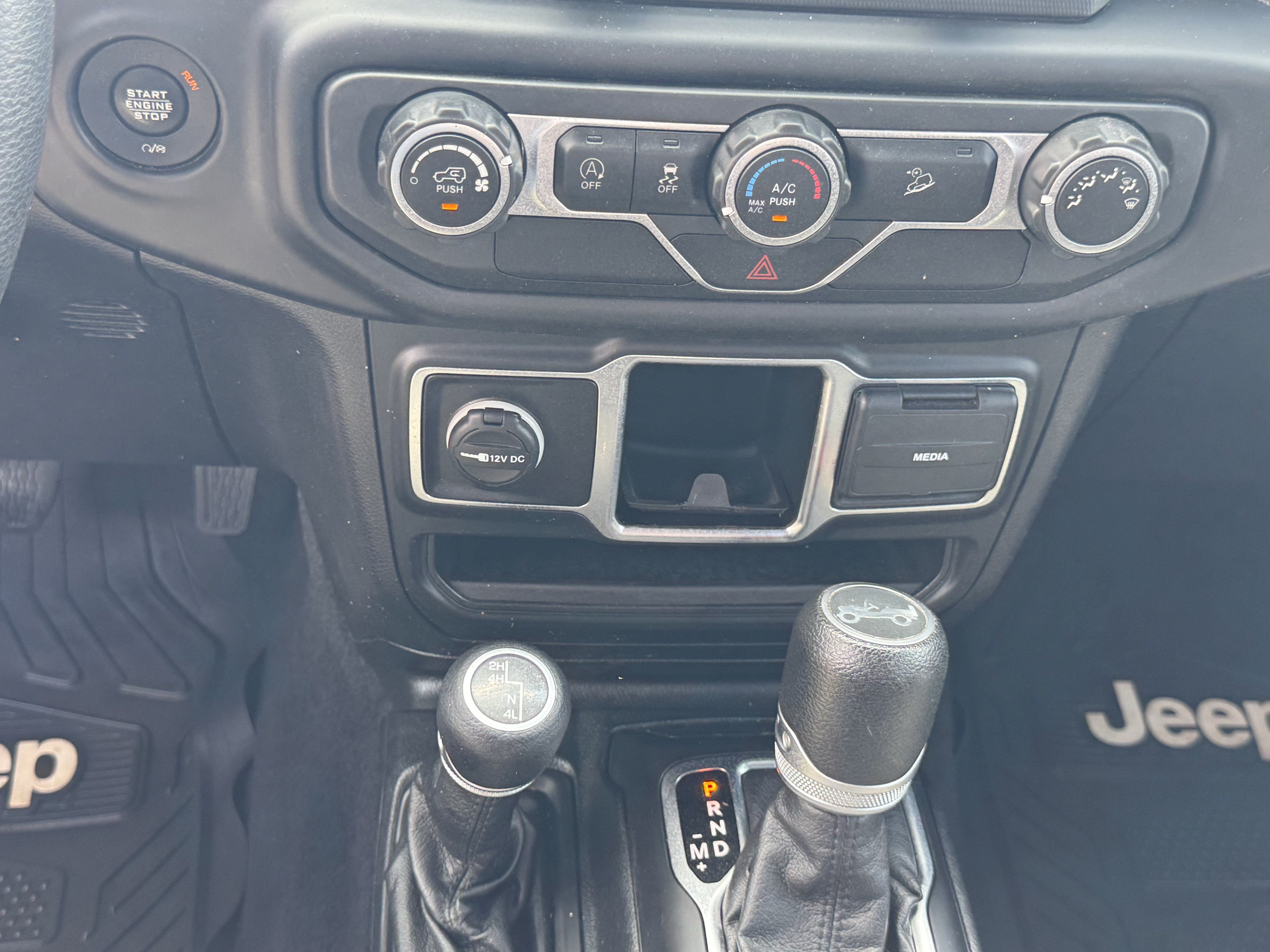 Used 2020 Jeep Wrangler Sport AWD/4WD image 24