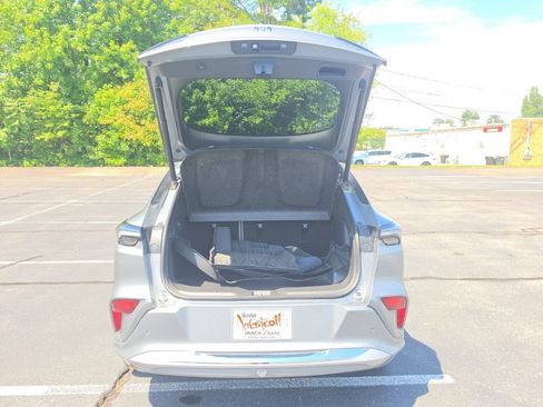 Certified 2024 Buick Envista Avenir FWD image 11