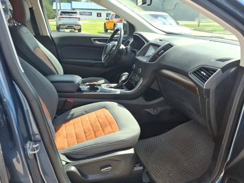 Used 2018 Ford Edge SEL w/ Equipment Group 201A AWD/4WD image 7