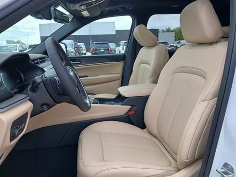 New 2026 Jeep Grand Cherokee L Limited AWD/4WD image 10
