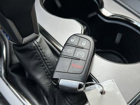 Used 2018 Jeep Grand Cherokee High Altitude image 50