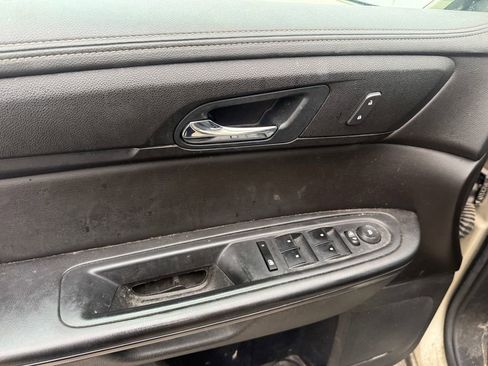 Used 2016 Chevrolet Traverse LT w/ Traveler's Package image 13