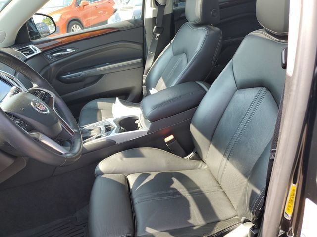 Used 2015 Cadillac SRX Luxury w/ Driver Awareness Package FWD image 17