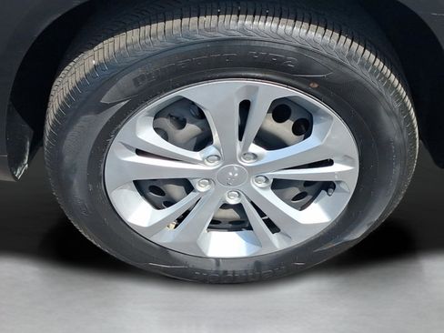 Used 2024 Chevrolet Trax LS w/ Driver Confidence Package FWD image 37