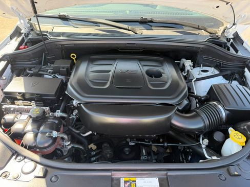 Used 2021 Jeep Grand Cherokee Laredo RWD image 37