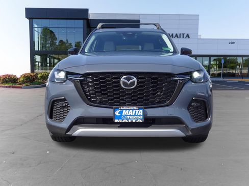 Certified 2025 MAZDA CX-70 Plug-In Hybrid w/ Premium Pkg AWD/4WD image 10