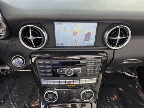 Used 2015 Mercedes-Benz SLK 250 image 20
