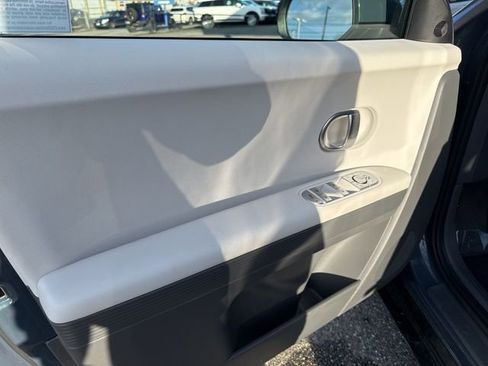 Used 2024 Hyundai Ioniq 5 SE image 16